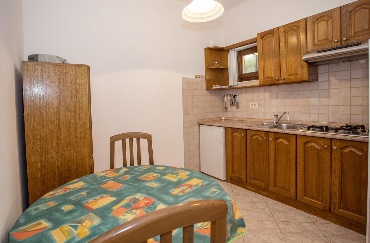 Apartments Staver Πόρετς Εξωτερικό φωτογραφία