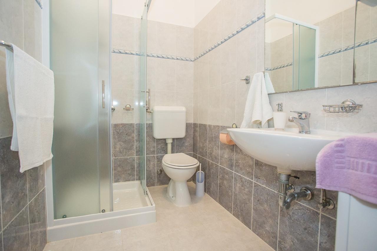 Apartments Staver Πόρετς Εξωτερικό φωτογραφία