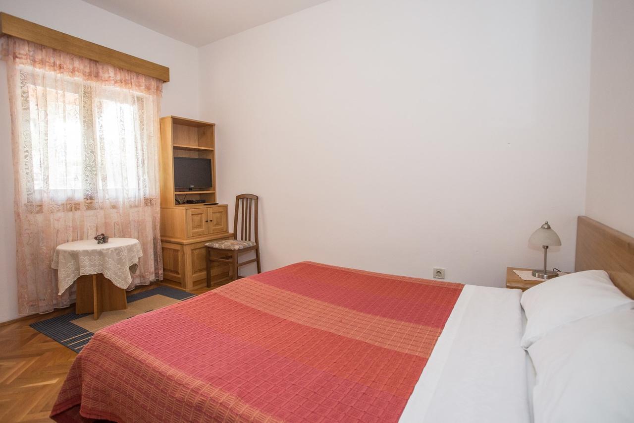 Apartments Staver Πόρετς Εξωτερικό φωτογραφία