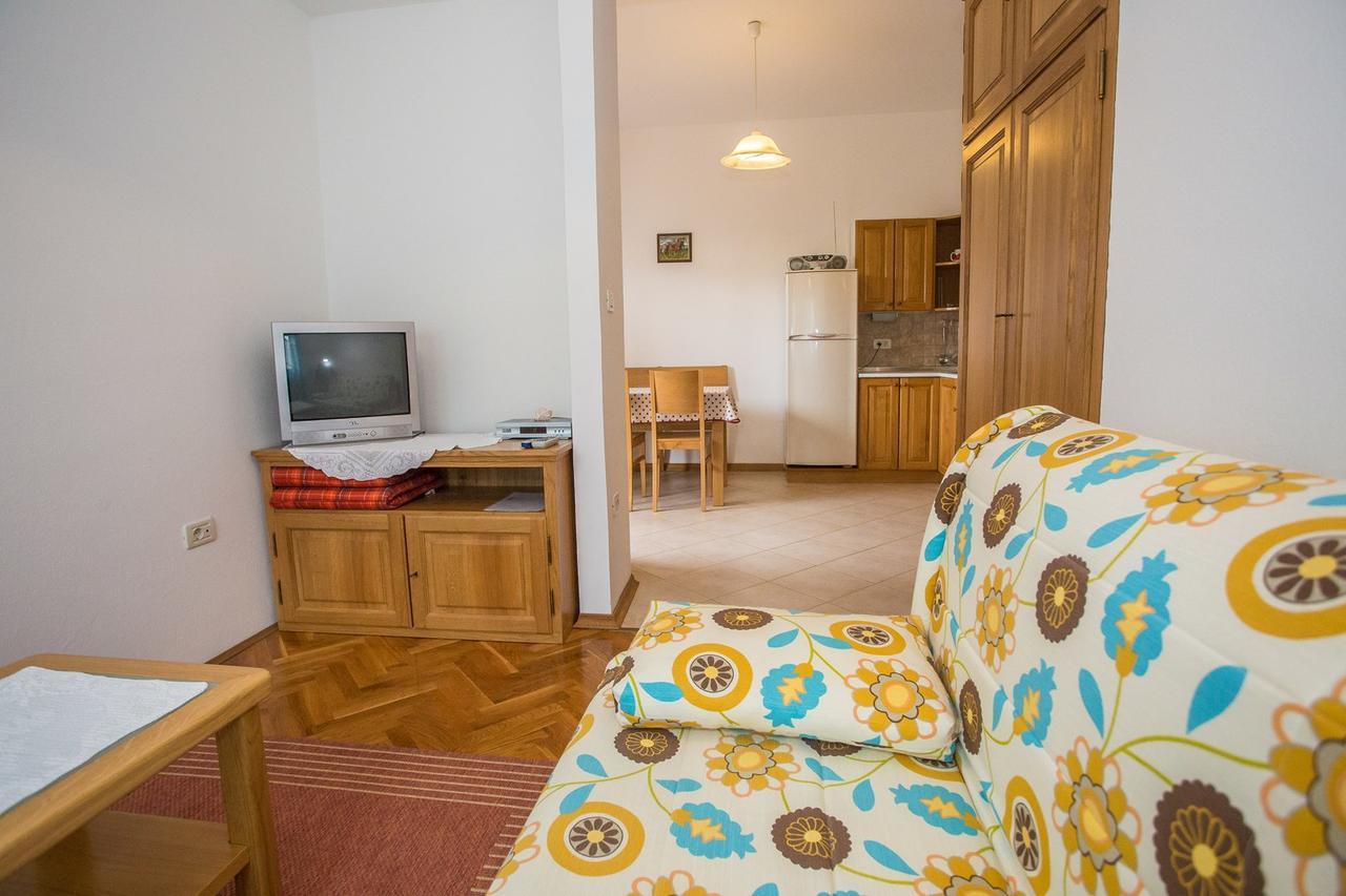 Apartments Staver Πόρετς Εξωτερικό φωτογραφία